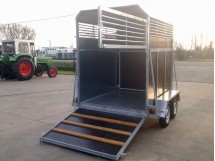 rimorchio trasporto bestiame